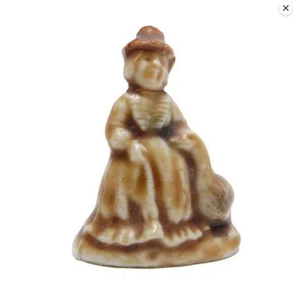 Vintage Wade Whimsies Figurines Nursery Rhymes England Humpy Goose Dog Lady x 5 - Picture 4 of 8